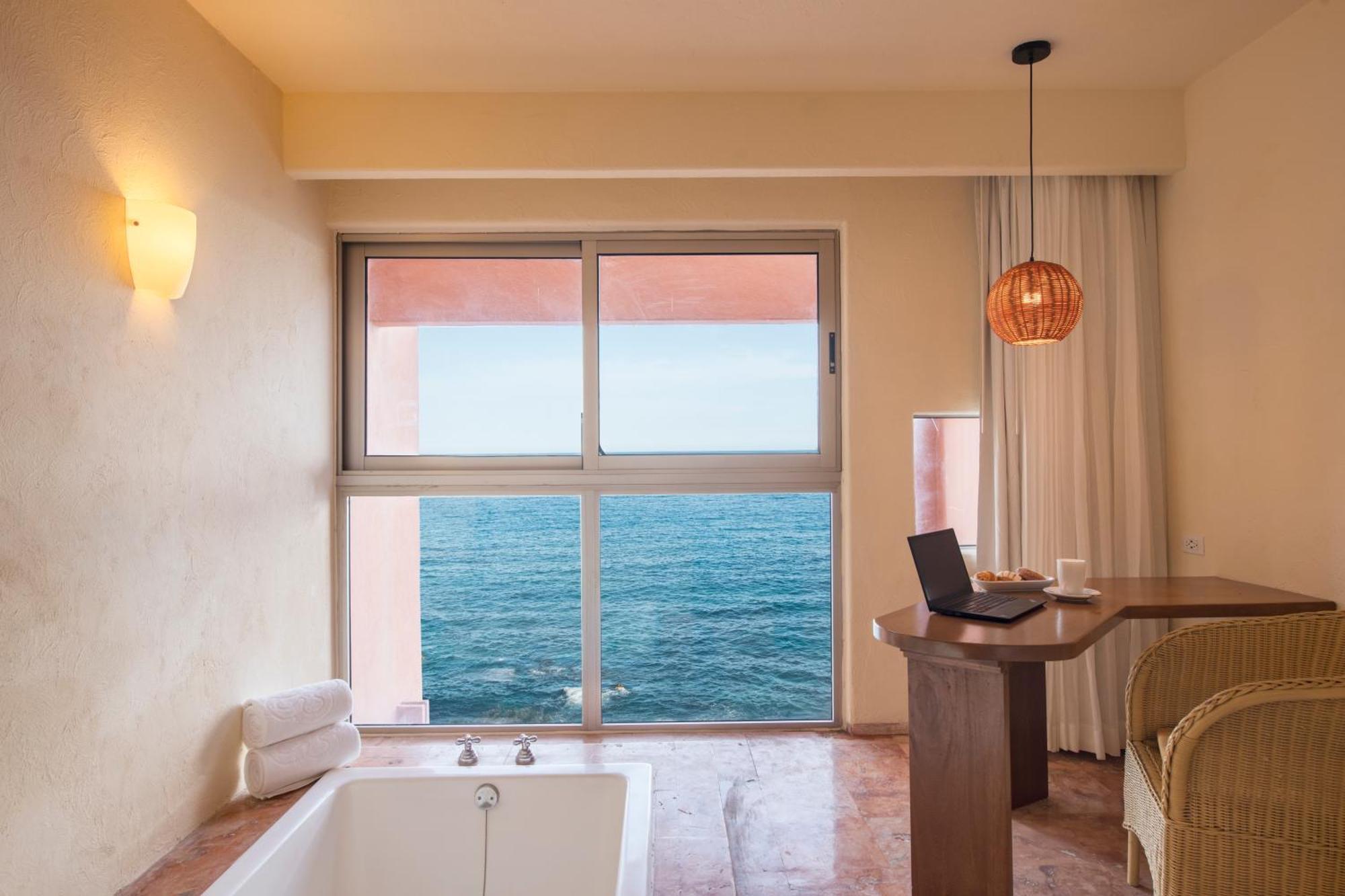 Hotel Club Regina Cabos